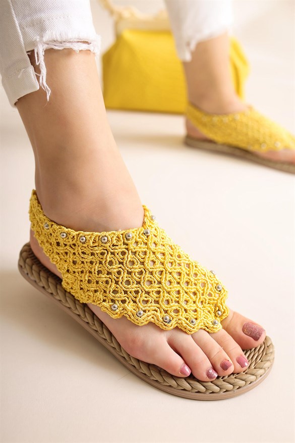 Blythe Sarı Triko Taş Detaylı Eva Tabanlı Sandalet