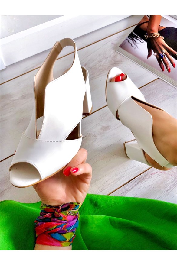 Cassina Beyaz Topuklu Ayakkabı