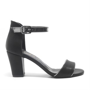 Siyah Tek Bantlı Kadın Topuklu Ayakkabı