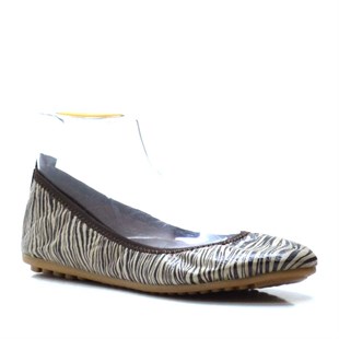 Kadın zebra desenli kahverengi babet ayakkabı